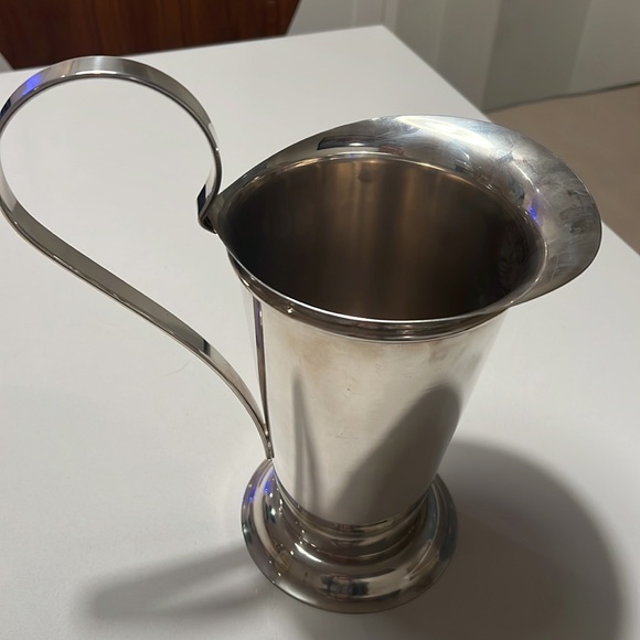 Swid Powell/Robert AM Stern water pitcher - Picture 5 of 11